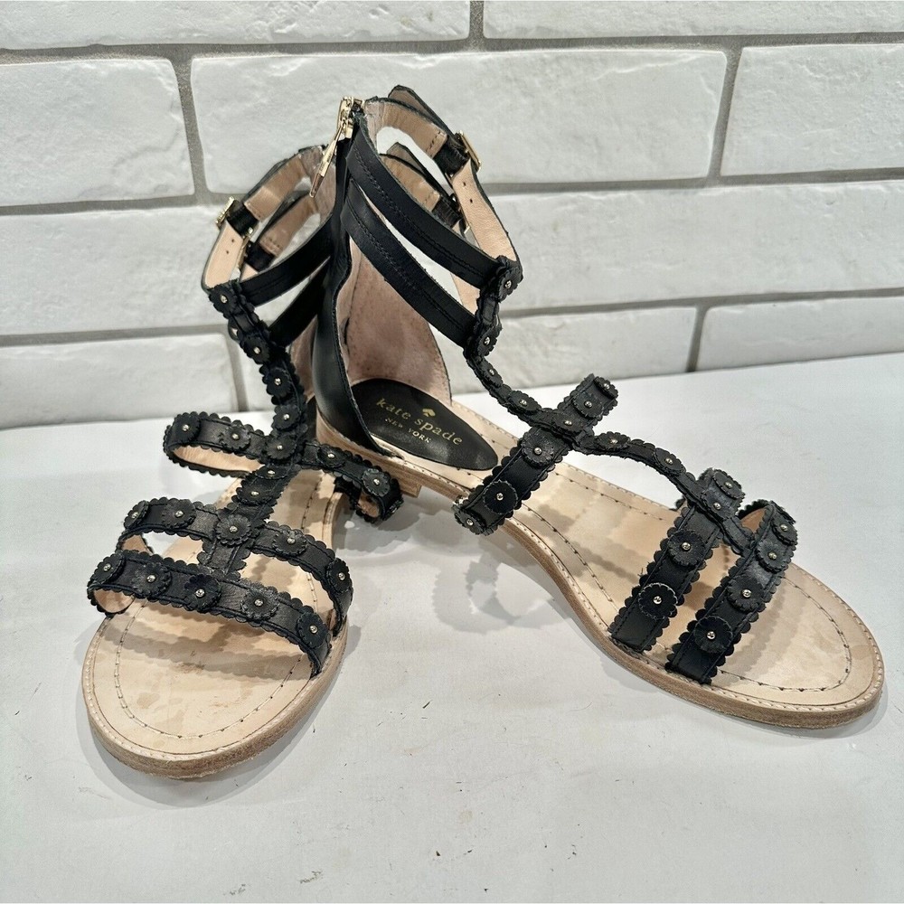 Kate Spade New York Flower Black Leather Sandals Straps Size 8.5M Buckle Ankle